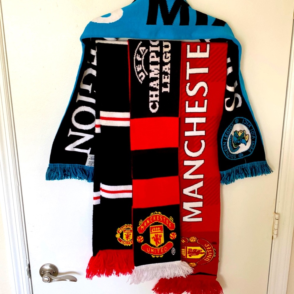 Bundle of 4 Soccer Football Scarves 3 Manchester United 1 Southern Legion